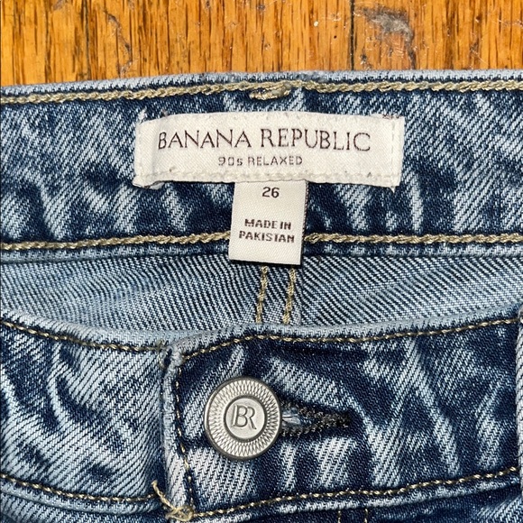 Banana Republic 90’s Relaxed Medium Light Blue Jeans Size 26 - Picture 2 of 12